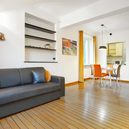Apartman Gorgeous In With Wifi Genova